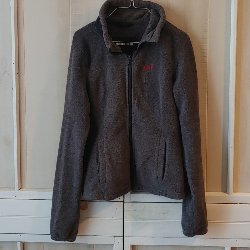 Zip sweater